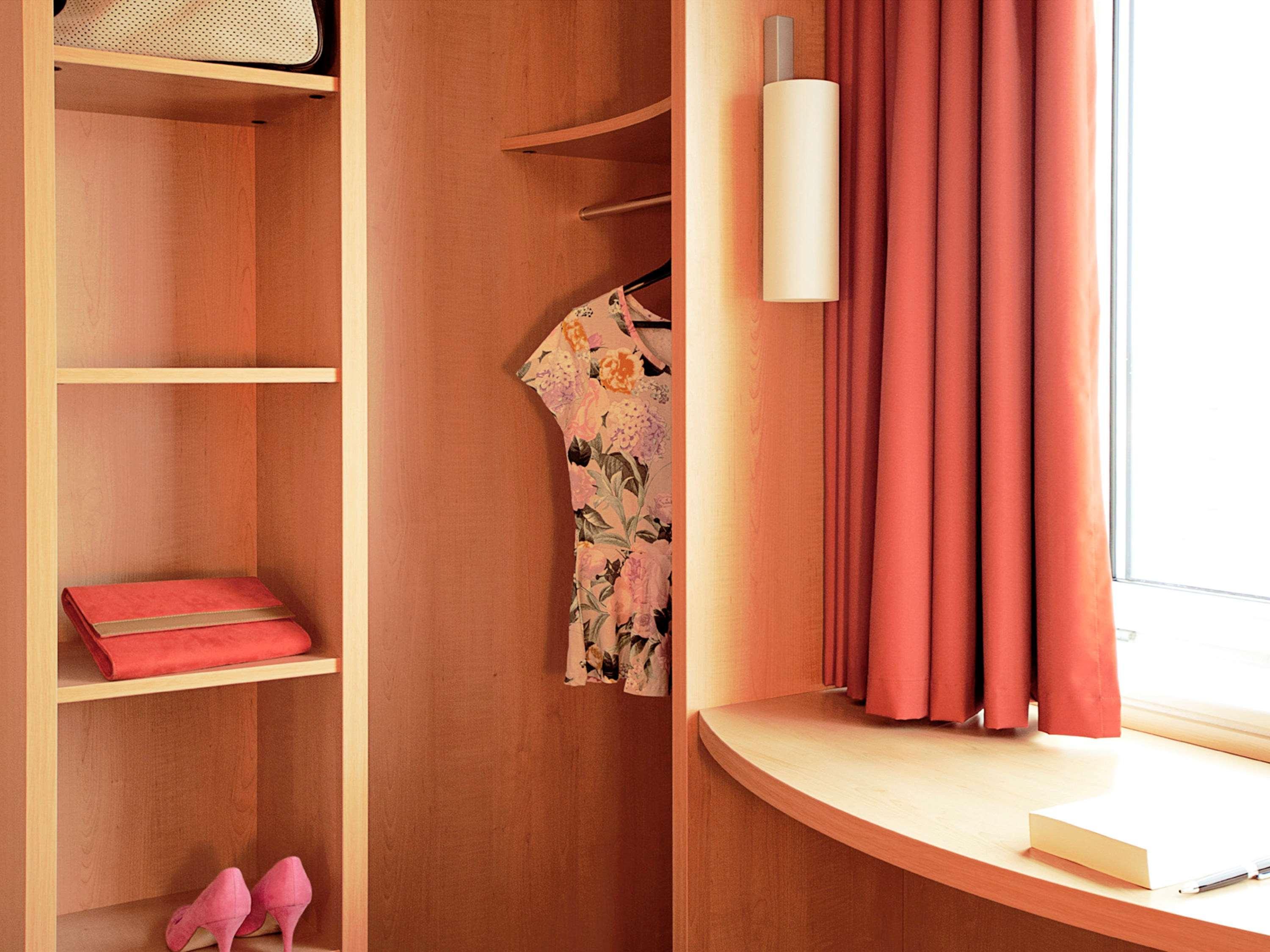 Ibis Liege Seraing Boncelles Екстериор снимка