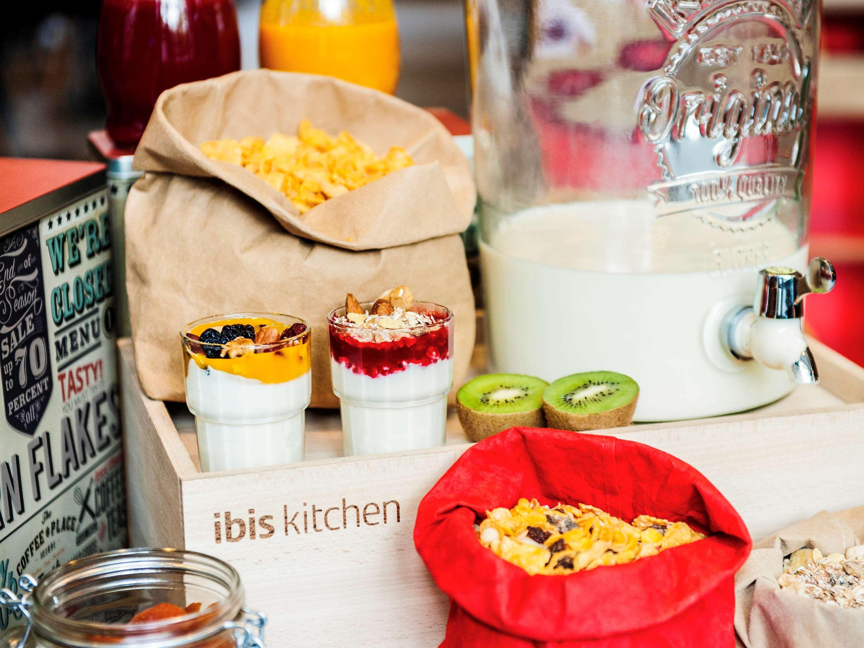 Ibis Liege Seraing Boncelles Екстериор снимка
