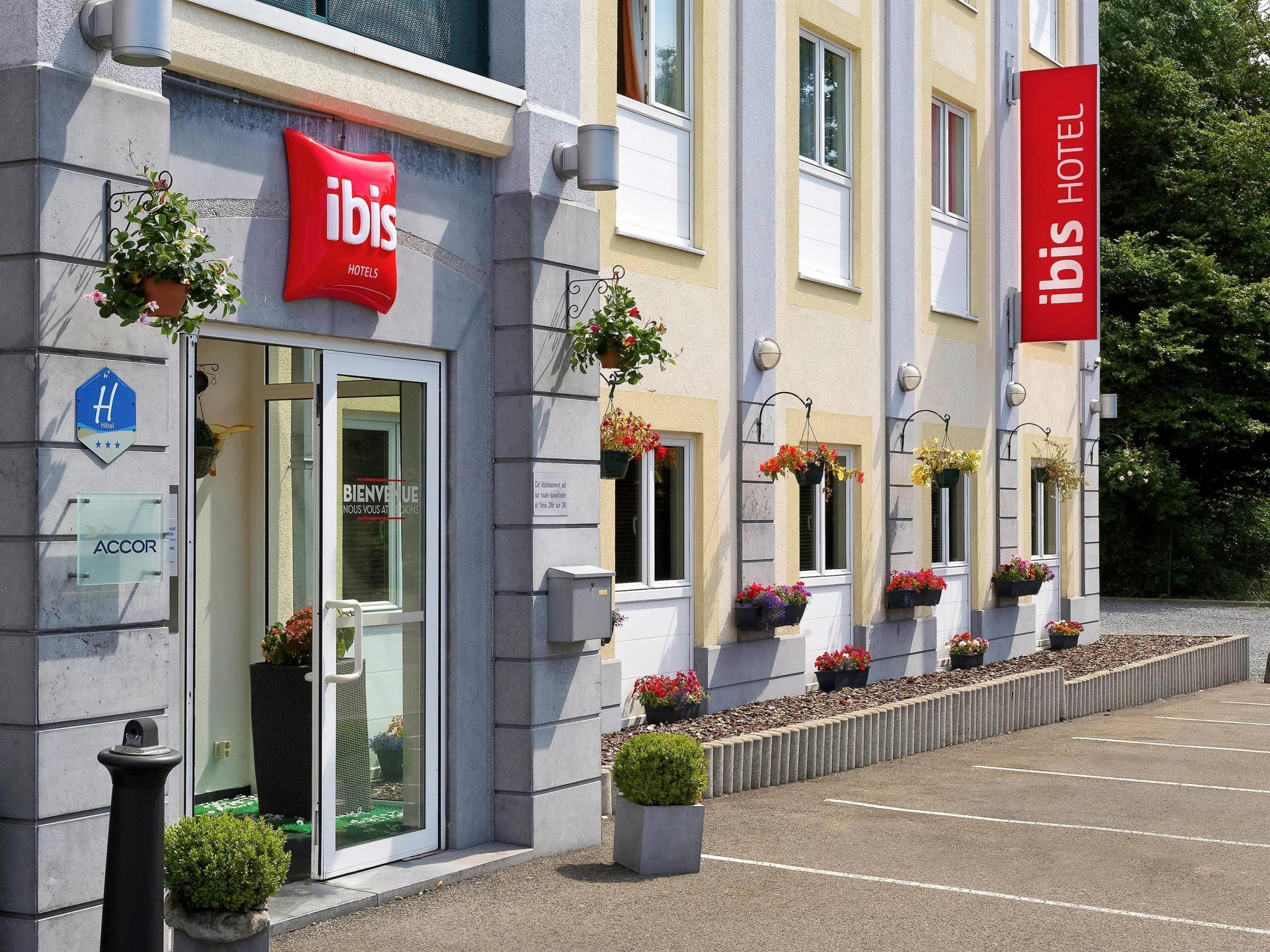 Ibis Liege Seraing Boncelles Екстериор снимка
